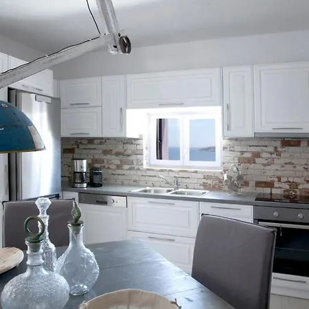 Alfa Luxury * Chrisi Akti (Paros)