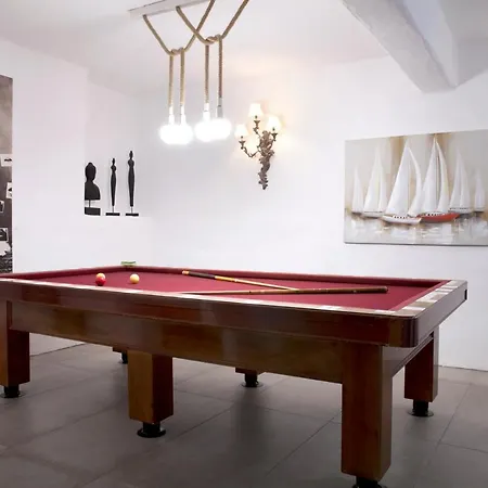 Alfa Luxury * Chrisi Akti (Paros)